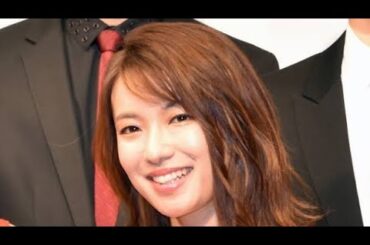 吉田栄作の妻・内山理名「家族でピクニック」ショット紹介　「ママとのツーショット可愛い」「美味しそうなお弁当」