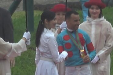 【口取り 表彰式 勝利騎手インタビュー】2025 G1 桜花賞 エンブロイダリー J.モレイラ【プレゼンター黒木瞳さん 阪神競馬場】