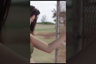 鉄棒であそぶエ〇い小倉優香 #かわいい #美女 #可愛い #かわいい #美女 #可愛い #anime #美少女 #cutegirl