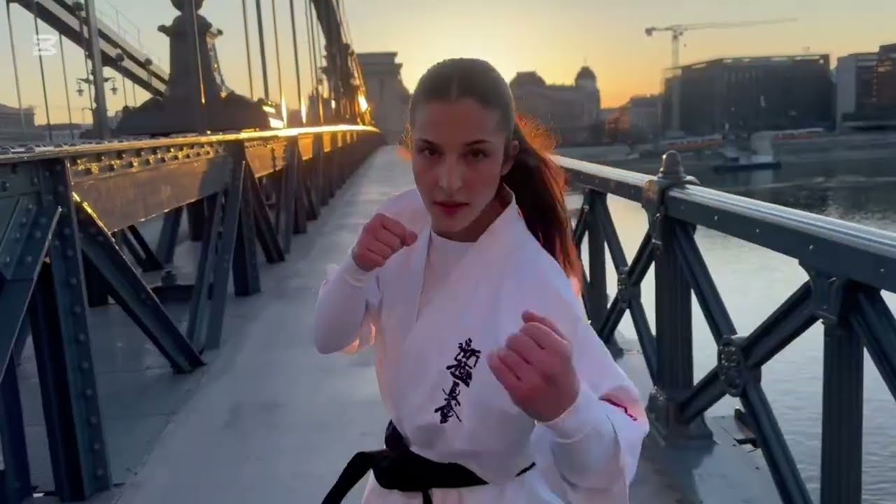 【WFKO】第1回全世界フルコンタクト空手道選手権大会 ローラ・デヴェニー  ハンガリー World Fullcontact Karate Championship Lora Devenyi