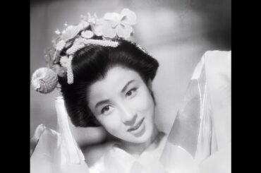 八千草薫『AI・白黒~カラー』Photo by Kaoru Yachigusa