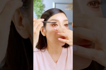 アンミカ、お気に入りのマスカラでセパレートまつ毛の作り方を紹介。#beautysecrets #ビューティーシークレット #voguejapan