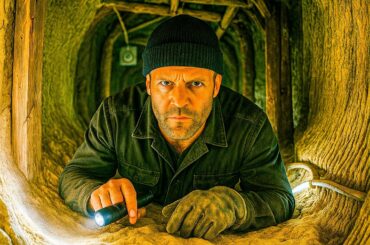 【映画紹介】彼は銀行強盗として雇われたが、王室のスキャンダルを発見した後、イギリス情報機関と冷酷な犯罪組織の間に挟まれることになった。