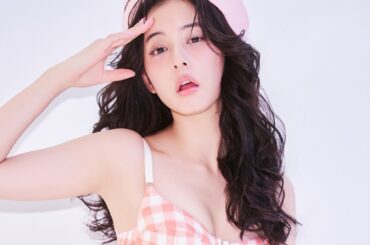 新木優子×ピンク、キュートでセクシー！魅力全開カレンダーメイキング映像