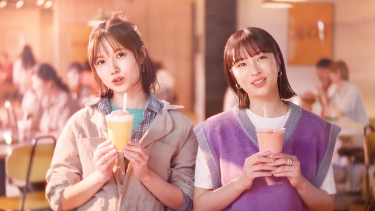 広瀬すず&宮﨑あおい“姉妹”がPUFFY「これが私の生きる道」替え歌を披露! マックカフェ新TVCM「寄り道マック 夕方のピーチ」篇 広瀬すず&宮﨑あおい“姉妹”がPUFFY「これが私の生きる道」替え歌を披露! マックカフェ新TVCM「寄り道マック 夕方のピーチ」篇