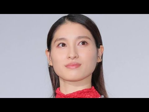 １歳児ママ土屋太鳳　出演舞台を美人姉とイケメン弟が鑑賞　夫は人気歌手　「普段は小さい家族のサポートも」と姉弟に感謝