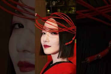 2025年05月23日 Perfume のっちさんのインスタグラム投稿＆他～わいえむおうリスペストの赤♦️レッドカーペットの精だそうです💃💃💃素晴らしいプロジェクトに参加させていただき感謝です。