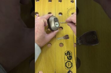 美和ロックのPSキーシリンダー、コンストラクションキー実演！【鍵屋】【コンスキー】 #鍵 #locksmith #shorts
