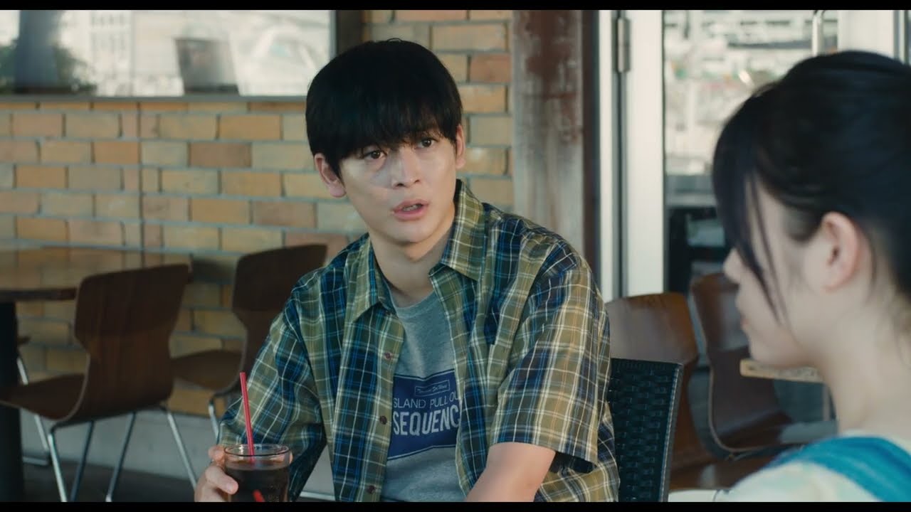 映画『夏の砂の上』特別映像：優子（高石あかり）と先輩・立山（高橋文哉）の恋編【2025年7月4日公開】