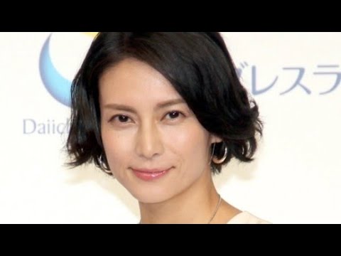 🌟43歳・柴咲コウ✨輝く美脚ショットにファン歓喜💕「魅惑の太もも」「目のごちそう」😍