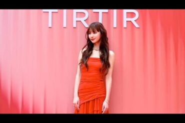 ＜鈴木えみ＞ベアトップのワンピで美デコルテ見せ　韓国・聖水のイベントへ　山田優らも来場