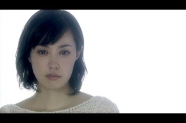 吹石一恵 : ママとパパが生きる理由 (201410)