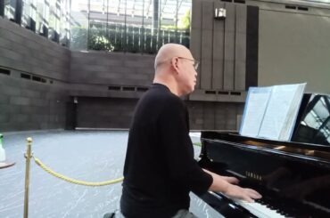 いつも何度でも/海の見える街/晴れた日に・・・/カントリー・ロード/さよならの夏 〜コクリコ坂から〜『三角ピアノ/新宿住友ビル』ストリート・ピアノ/2025年6月5日木曜日【ぴよぴよのおはなしシリー