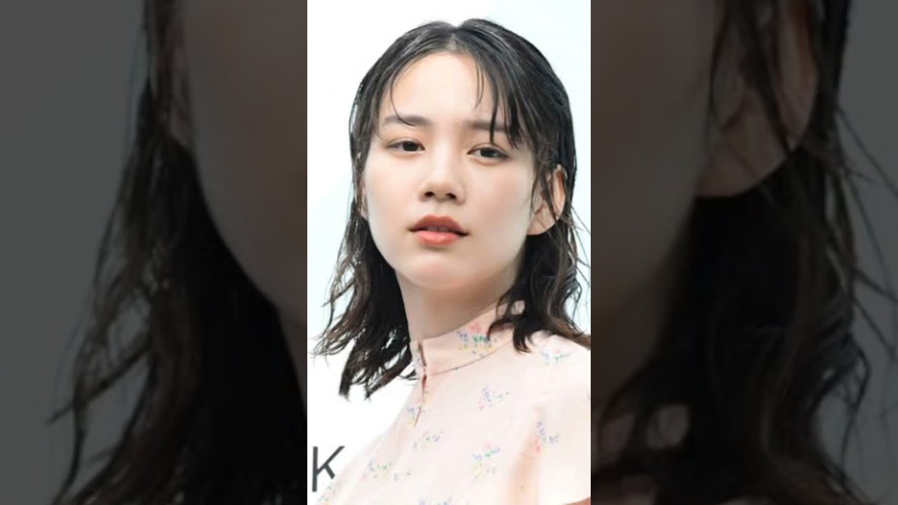 『あまちゃん』から12年… のん＆橋本愛、大阪駅前でゴージャス競演　大人の美しさ…沿道から歓声