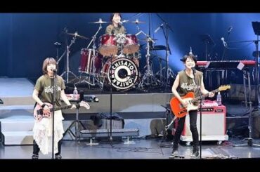 『岸谷香感謝祭2025』ゲストに森高千里&渡瀬マキ(LINDBERG)を迎えての超満員2デイズ！「みんなも私の大事な仲間。大切にしてるし感謝してます！」【オフィシャルレポート】