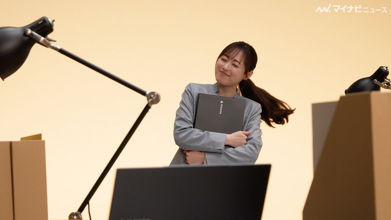 福原遥、ポニーテールを“フリフリ” マウスコンピューター新CM＆メイキング・インタビュー公開