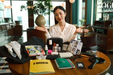 MEGUMIのバッグの中身は？“美を極める”愛用品を紹介。| In The Bag | VOGUE JAPAN