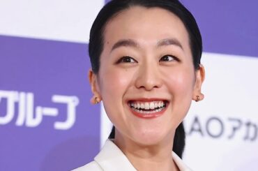「凄すぎ」「鳥肌もん」浅田真央＆伊藤みどり“同時にアクセル”氷上競演が超沸騰　55歳の身体能力にファン絶句
