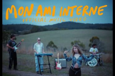 Mon Ami Interne - Milou Moon (Official Music Video)