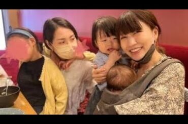 板野友美、“顔出し”が話題の3歳長女・ベビちんと映画を満喫し親子ショットを披露 「歳の離れた姉妹に見えます」「スタイルいいですね」と反響