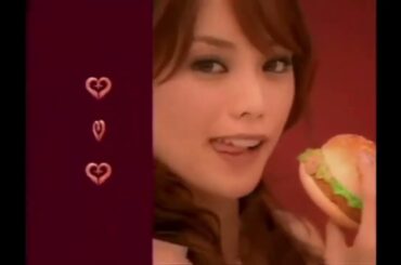 マクドナルド CM 蛯原友里 えびフィレオシリーズ「えびちゃんウォーキング」篇