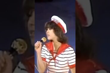 松田聖子　白いパラソル　セーラー・マリンルック