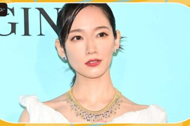 吉岡里帆、純白ノースリーブドレス姿で登場　自身が一番輝く瞬間を明かす「完全にスターです」　「ティファニー 銀座」オープニングイベント