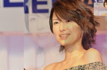 「夏の渚の天使」吉瀬美智子、美デコルテあらわな“水遊び”姿にうっとり「ほんま綺麗」「最高ですね」