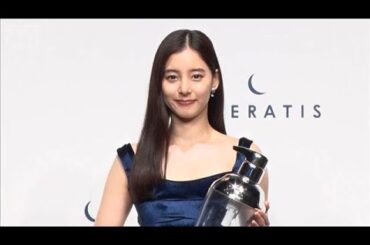 腹筋を鍛えた新木優子、今年の夏に挑戦したいマリンスポーツを明かす【芸能動画】(2025年7月16日)