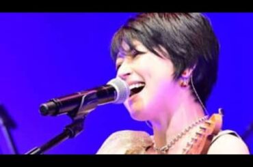 「岸谷香、娘とのロンドン旅行で巨大ビールに挑戦！58歳の素顔にファン感動」