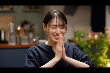 栗山千明を東京・下町の商店街で発見！『晩酌の流儀』新シリーズ撮影で見せたご機嫌笑顔のワケ