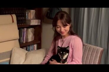 B1- 清原果耶、“愛犬”抱っこで穏やかな笑顔「2人共、可愛い～っ」「すべてが癒しです!!」