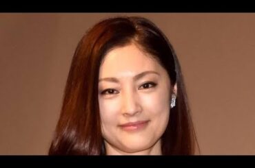 53歳・常盤貴子×日産“名スポーツカー”に反響「お茶目で素敵」「可愛すぎる」　思い出も「昔日産のCM出演させてもらってました」