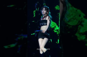 250802 Unforgiven, I'm a villain #EASY_CRAZY_HOT #SAKURA #사쿠라 #宮脇咲良 #LE_SSERAFIM #르세라핌 #fancam #직캠