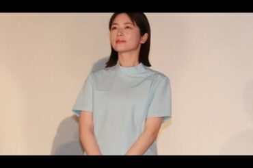 小芝風花&木村佳乃&ファーストサマーウイカ、ハートポーズの仲良しオフショットに「素敵な3人」＜19番目のカルテ＞