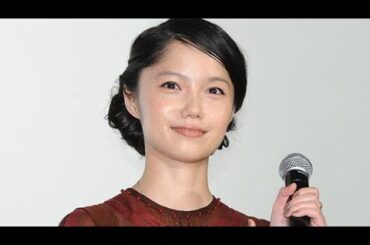 【独占】宮崎あおいが第4子を極秘出産、夫の岡田准一も家事と育児を担う”お互いの仕事が重ならないように調整”