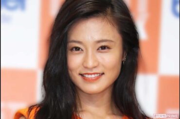 小島瑠璃子、ド派手な金髪の最新近影に「眉毛の主張がすごい」「垢抜けてない」海外風ファッションが賛否