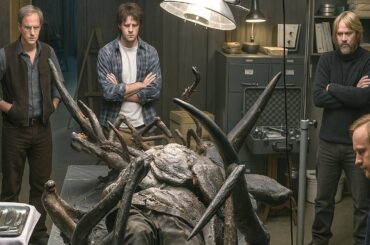 科学者たちは南極で人類を滅ぼす可能性のある奇妙な物体を発見した | 映画紹介