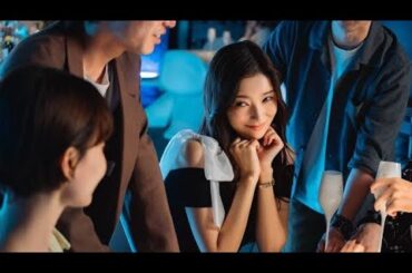 トリンドル玲奈“すみれ”は宮本茉由“花梨”を夜の酒場に連れ出す…そんな中、千賀健永“ミライ”の過去が明らかになる＜レプリカ 元妻の復讐＞