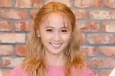 📷🌟💖Dream Ami、オーバーサイズパーカーから美脚チラリ✨🩰💫「眩しい」「長くて綺麗」と絶賛😍🌸🌈💃🎀💌📸🌟💖🌸