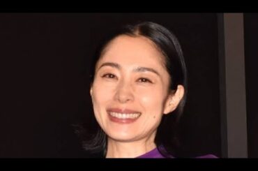 「まさかの深津絵里!?」〝52歳〟最新ショットに衝撃「ビックリ!」「久しぶりすぎて…」「出るん?」
