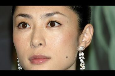 🎬✨【衝撃】深津絵里(52) 8年ぶり映画出演❗キムタク専属スタイリストと“事実婚”状態💍 消えていた理由とは…？🤔💔