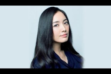 眼鏡が似合う！　女性俳優ランキング　3位「仲間由紀恵」2位「波瑠」…1位は“インテリ風眼鏡”が似合う人