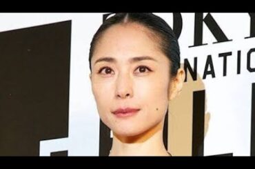 「久しぶりすぎ」深津絵里の最新姿に衝撃広がる「え～！」「まさかの」「すごすぎ」「カムカム」「時間止まって…」