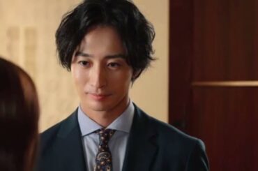 宮本茉由“花梨”が古屋呂敏“金城”と出会ったシーンに視聴者「癖ありそうだな」「イケメンだ!!!!」＜レプリカ 元妻の復讐