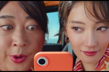 カーセンサー　「ナナオとナナエ 双子姉妹」篇　　　　　最新CM   菜々緒.ロバート秋山出演。