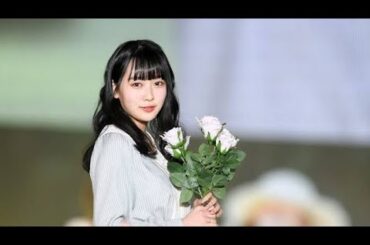 越智ゆらの、ミニショーパンから美脚披露「脚真っ直ぐで綺麗」「可愛い」の声