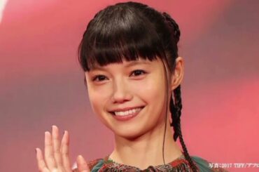 2025年8月25日、女優の宮崎あおいがマクドナルドの新商品発表会に登場。その最新姿にネットは騒然となった。 【写真】「39歳って嘘だろ?」驚愕が集まった宮崎あおいの最新近影宮崎あお見