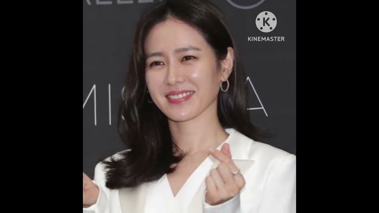 橋本愛、かき氷、わたあめに“夢中”な夏祭り満喫姿!『べらぼう』妻役が大好評の“最旬女優”つかの間の休息 橋本愛、かき氷、わたあめに“夢中”な夏祭り満喫姿!『べらぼう』妻役が大好評の“最旬女優”つかの間の休息