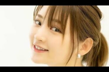 👙🔥「鈴木咲、封印グラビア解禁！大胆背中開き水着で美ボディ披露」